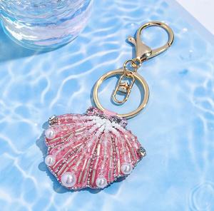 Porte-clés vintage faits à la main en strass, couleur rose fleur de rani, avec breloques de poignet multicolores en lettres initiales de l'alphabet, pour fêtes, effet bling - Product Image 5