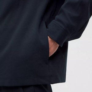 Chemise-veste Oxford bleu foncé pour homme avec logo personnalisé, col rabattu, coupe classique, couleur unie, poches, simple boutonnage, manches longues - Product Image 3
