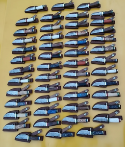 Couteaux de chasse en acier Damas faits à la main, manche en bois Pakka pleine longueur, pointe clip, garantie 3 ans, qualité industrielle OEM, vente en gros - Product Image 3