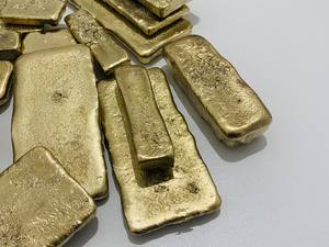 Chatarra de oro premium, materiales de chatarra chapados en oro para la fabricación de joyas, manualidades y aplicaciones industriales disponibles a precios económicos. - Product Image 3