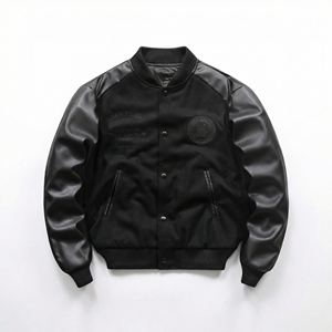 Chaqueta Varsity con Mangas de Cuero Negro |   Chaqueta Letterman Bordada |   Abrigo Oversize Estilo Urbano con Botones |   Fabricante OEM Personalizado - Product Image 1
