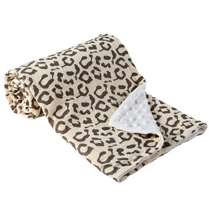Couverture portable en coton tendance 2026, imprimé floral, douce et agréable pour la peau, couverture d'emmaillotage pour bébé - Product Image 3