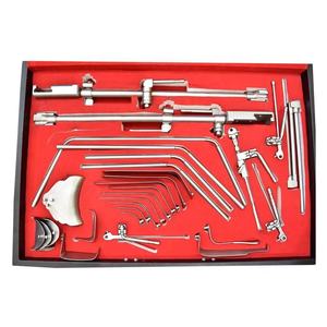 Système de rétraction des tissus mous abdominaux auto-retenus sur cadre chirurgical de table, avec écarteur Thompson d'Azicon - Product Image 5
