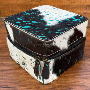 Véritables boîtes à bijoux en cuir de fourrure avec poils métalliques fabriqués à la main de style occidental mignon essentiel de bijoux de voyage stockage minimal - Product Image 3