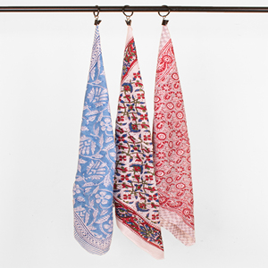Pañuelo Cuadrado Étnico de Algodón con Estampado a Bloques, Accesorio de Verano, Suave para la Piel, Unisex, para Cubrir la Cara - Product Image 3