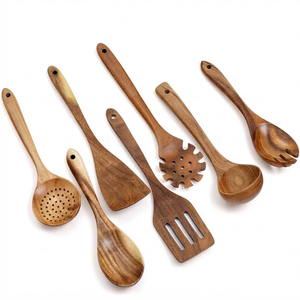 Cucharón de sopa de madera hecho a mano, cucharas de cocina de mango largo, cuchara de madera natural para sopa o ramen, utensilios de cocina ecológicos para servir - Product Image 5