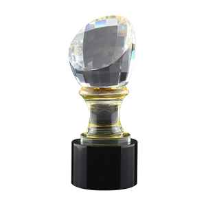 Trofeo de Cristal con Caja de Madera, Coronas, Guirnaldas y Tiaras Elegantes, Categoría de Producto - Product Image 1