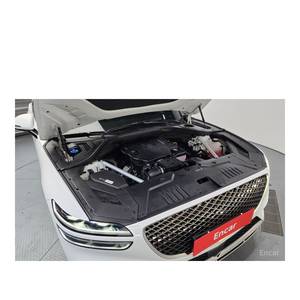 Genesis GV70 2.5T AWD Essence SUV 2024 avec 12 743 km, Volant à Gauche, Boîte Automatique, Sièges en Cuir, Caméra Arrière - Product Image 6