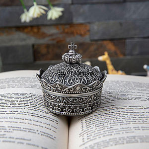 Boîte de rangement en métal design, accent décoratif haut de gamme par Tradebyd - Product Image 3