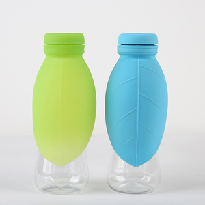 Customized Portable Silicone Dog Feeder Bottle Outdoor Travel <b>Leaf</b> Feeder for Pets Going Out - Product Image 6