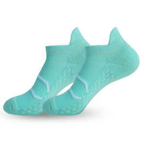 Chaussettes de sport antidérapantes en coton tricoté jaunes pour adultes, avec logo uni sur le revers, idéales pour l'été - Product Image 3