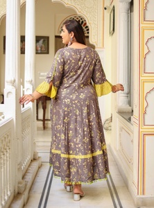 Angrakha Kurti Anarkali en rayonne à motif floral pour femme, grande taille, manches cloche, coupe évasée, tenue décontractée ou de soirée, couleur gris - Product Image 1
