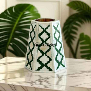 Elegante Portavelas con Incrustaciones de Hueso, Decoración de Lujo para el Hogar por Tradebyd - Product Image 1