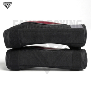 Créez vos propres protège-coudes de boxe personnalisés, tendance, durables, avec sangle sécurisée et mousse haute densité. - Product Image 5