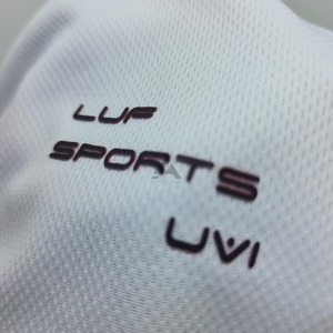 Etiquetas de Silicona 3D Duraderas para Ropa, con Logotipo de Transferencia Térmica Cortado con Láser (En Rollo) - Product Image 2