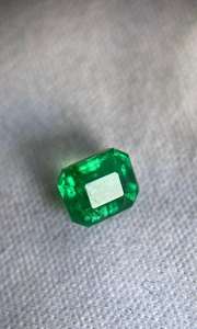 Esmeralda natural deslumbrante de corte octogonal de 5.20x4.40 mm. Hermosa esmeralda para joyería. - Product Image 2