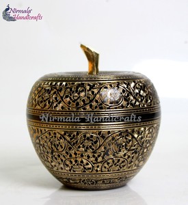 Handmade Brass Apple Shape Decorative Storage <b>Box</b> With Lid Metal Jewelry Candy Gift <b>Box</b> - Product Image 1