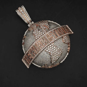 Colgante de Plata de Ley 925 con Baño de Oro Rosa y Moissanita, Sin Níquel ni Plomo, para Amantes de la Moda y el Hip Hop - Product Image 1