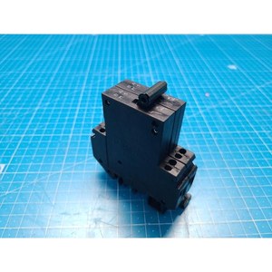 Phoenix Contact TMC 2 M1 120 8A ใช้เป็นชิ้นส่วนอุปกรณ์เซมิคอนดักเตอร์รุ่นเก่า - Product Image 3
