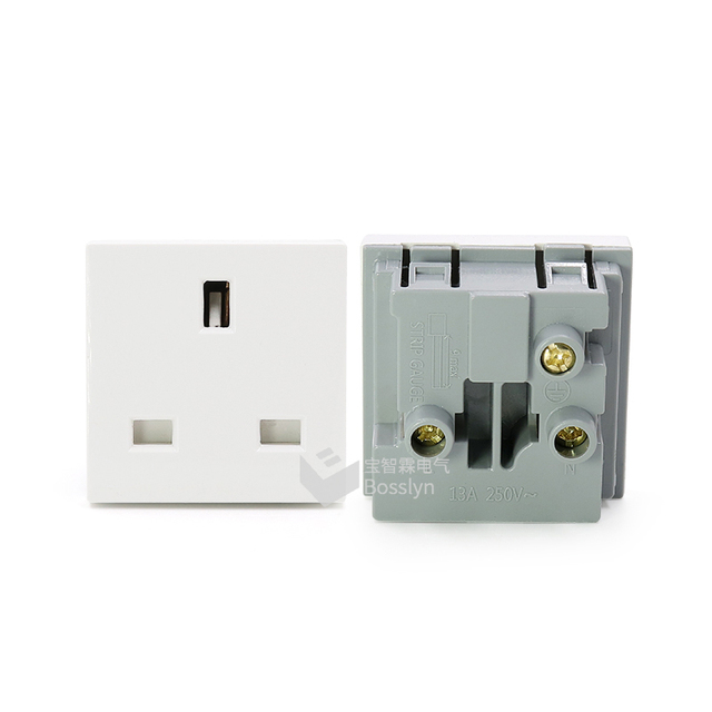 British Standard 13A 250V 3 Pin Flush Mount Buckle Type Electrical Socket