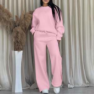 Ensemble de survêtement décontracté 2 pièces grande taille pour femme – Sweat-shirt oversize à col rond et pantalon de survêtement à bas ouvert, couleur unie, coupe ample - Product Image 1