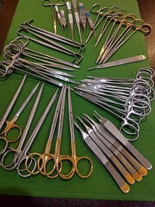 Juego de Instrumentos Básicos para Cirugía de Manos de 32 Piezas con 60 Cuchillas de Acero Inoxidable Reutilizables - Product Image 5