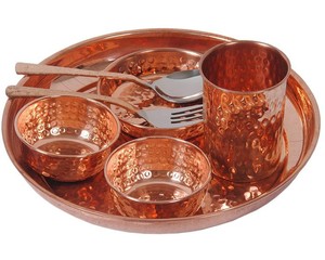 Service de table en cuivre martelé, plateau rond tendance, bol durable, cuillère en verre, compatible lave-vaisselle, pour la cuisine et la table à manger - Product Image 5