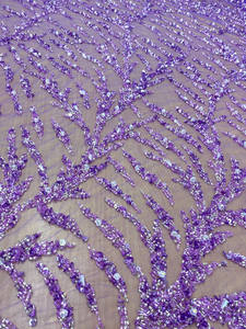 ผ้าลูกไม้ปักเลื่อมสีน้ำเงินทำมือ ประดับด้วยลูกปัดและลายดอกไม้ 3 มิติ สำหรับนักออกแบบและผู้ผลิตเสื้อผ้าบูติก - Product Image 5