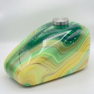 Urna Conmemorativa para Motociclistas de Aluminio Fundido Resistente a Químicos con Recubrimiento Transparente – Urna Limpia y Fácil de Limpiar para Exhibiciones de Alto Tráfico - Product Image 5