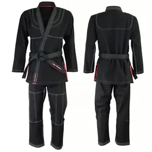 100 Katoen Hot Sale Karate Uniform Martial Arts Lichtgewicht Karate Uniform Professionele Mannen Custom Logo Karate Uniform