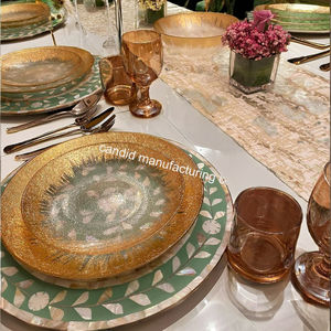 Assiette de service ronde en nacre de coquillage de rivière, style incrustation d'os, pour desserts - Product Image 1