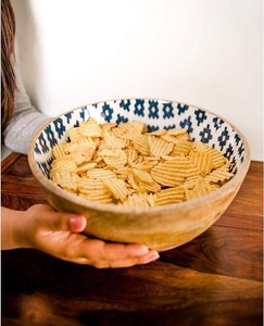 Tazón para Mezclar Ensaladas Moderno, Hecho a Mano con Madera de Mango Ecológica, con Diseño Esmaltado, Apilable, Apto para Alimentos, Fácil de Limpiar, para el Hogar - Product Image 4