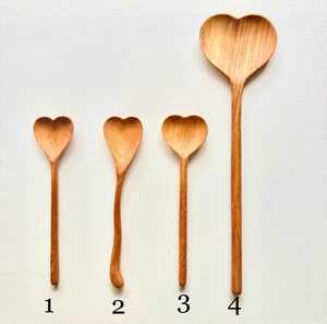 Best Quality Durable Eco-Friendly Hand Carved Asian Zen Style Wooden Heart Spoons <b>Mirror</b> Polish | Acacia Handmade Utensil Set - Product Image 4