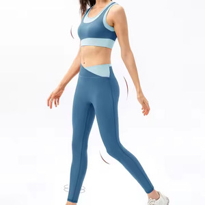 Ensemble de yoga pour femme, haut court sans couture taille haute et short, bleu uni, extensible dans les quatre sens, dos nageur, tenue d'entraînement sans manches - Product Image 4