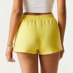 Shorts en molleton tricoté jaune uni pour femme, taille mi-haute, avec cordon de serrage, coupe régulière, décontracté, respirant, écologique, 100 % coton - Product Image 5