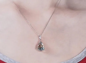 Collar y Colgante con Diamante Moissanite Azul Briolette - Product Image 3