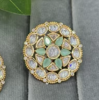 Graceful Best Quality Gold Polish Kundan Polki Charm Pendientes Diseño elegante Pendientes de uso tradicional para mujeres para fiestas - Product Image 2