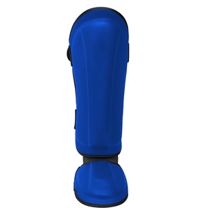 Protège-tibias professionnels en cuir pour entraînement MMA, Karaté, Kickboxing, conception personnalisée, fermeture à lacets thaïlandaise, durables et polyvalents - Product Image 1
