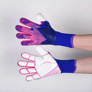 Gants de gardien de but de football à doigts entiers en PU avec impression silicone, antidérapants, respirants, unisexes, avec sangle de poignet réglable et fermeture auto-agrippante - Product Image 5