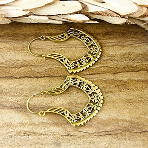 Pendientes Boho de Diseño Moderno, Joyería Tribal de Latón para Mujer, Chapados en Oro de 18k, Filigrana Floral, Geométricos, Colgantes, Venta al por Mayor/OEM/ODM - Product Image 3