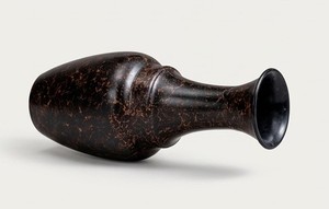 Jarrón Antiguo de Bronce y Negro Moteado - Elegante Maceta Decorativa con Acabado Metálico para Decoración Moderna del Hogar y Regalos. - Product Image 5