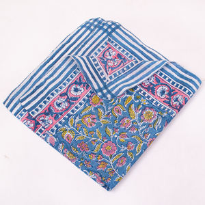 Bandana en coton popeline écologique, respirant et extensible, fait main, multi-imprimé, style bohème de luxe, foulard vintage pour le cou - Product Image 2