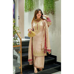 Conjunto de Top y Pantalón de Fiesta para Mujer con Dupatta - Product Image 3