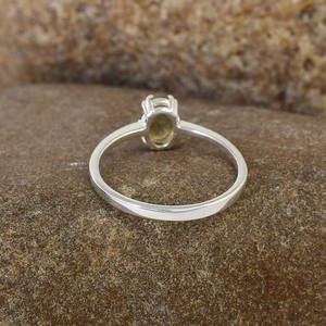 Nouvelle bague fine en argent sterling 925 massif avec pierre précieuse labradorite ovale, sertie à griffes, style minimaliste, bijoux fins unisexes - Product Image 4