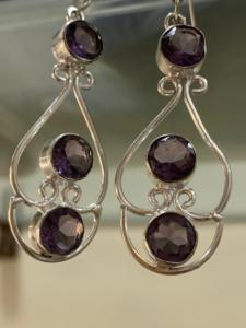 Boucles d'oreilles en améthyste, bijoux faits à la main pour femme, pierre de naissance de mai, pierre naturelle, prix attractif - Product Image 3