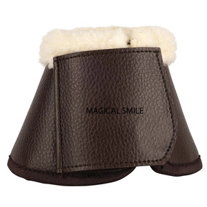 Botas de neopreno para caballos Comfort Softopren diseñadas para brindar protección y comodidad superiores para su caballo durante las paseos. - Product Image 1