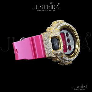 นาฬิกาดิจิตอลฮิปฮอปสีสันสดใส พร้อมกรอบสีทองประดับเพชร สายสีชมพู และเพชรระยิบระยับ สำหรับเครื่องประดับแฟชั่นสุดอินเทรนด์ - Product Image 3