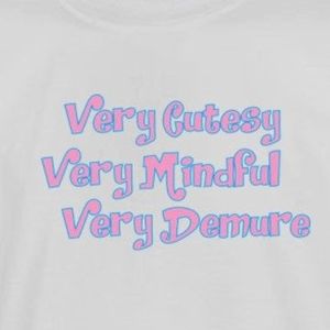 เสื้อยืดคอกลมแขนสั้นสีขาวสำหรับเด็กวัยหัดเดินพร้อมดีไซน์กราฟิกสำหรับโรงเรียนอนุบาล เสื้อผ้าสวมใส่สบายทุกวัน - Product Image 3