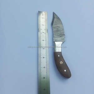 Cuchillo de hoja fija para exteriores de acero de Damasco con mango de madera y Funda de cuero para caza y Camping OEM personalizable - Product Image 3