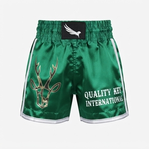 Ropa de combate personalizada en negro satinado y plateado de primera calidad para adultos, ropa deportiva activa para entrenamiento, equipo de artes marciales mixtas, pantalones cortos de boxeo. - Product Image 4